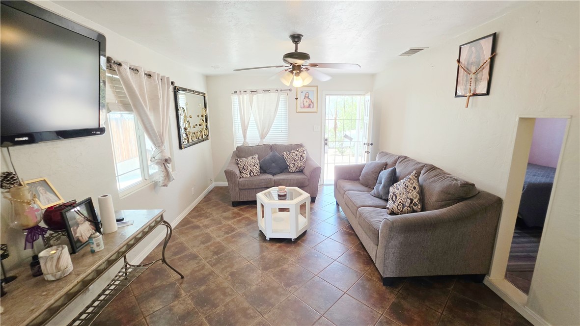 1610 Cunha Property Photo 5