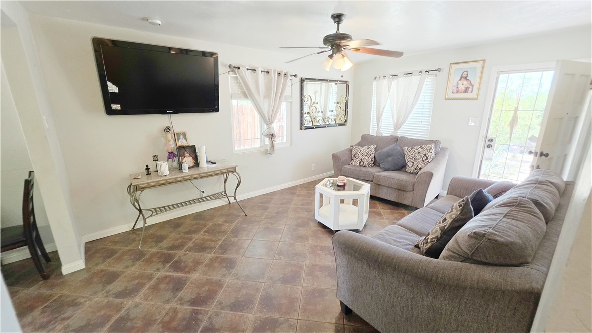 1610 Cunha Property Photo 6