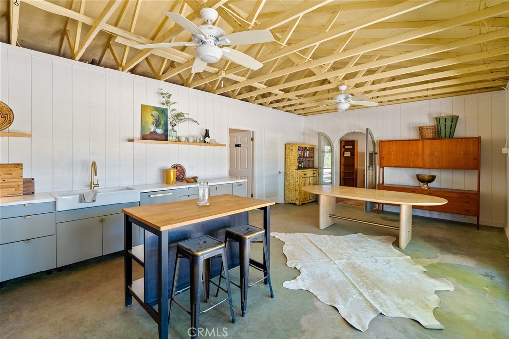 5750 El Pharo Property Photo 26