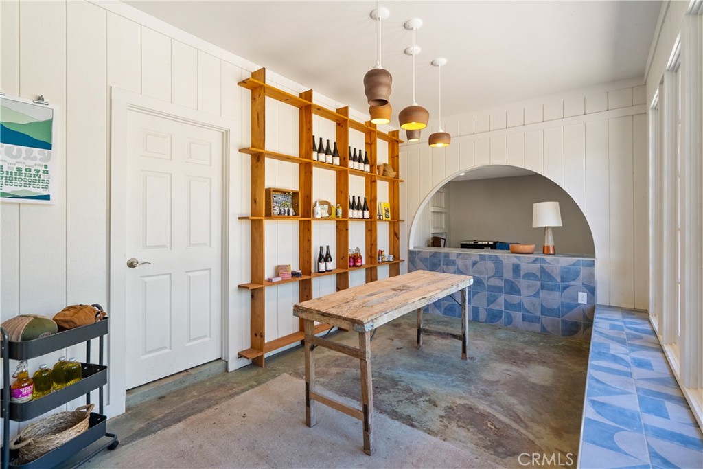 5750 El Pharo Property Photo 31