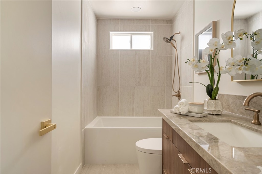 810 Congress Property Photo 18