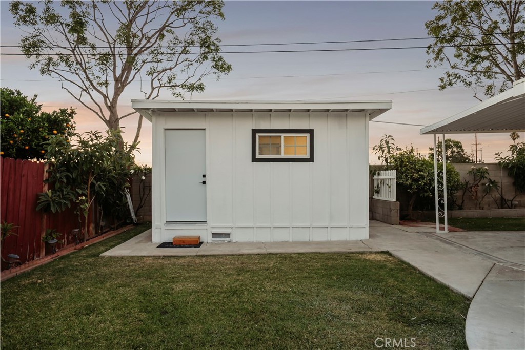 810 Congress Property Photo 26