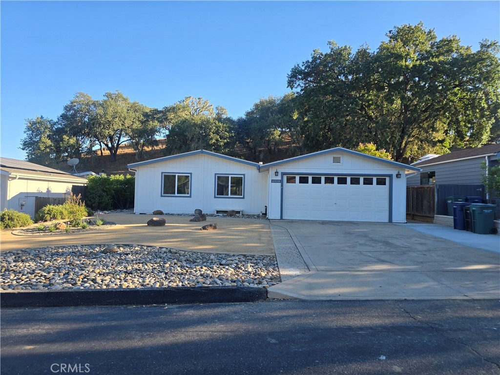 2510 Bridle Trail Property Photo 1