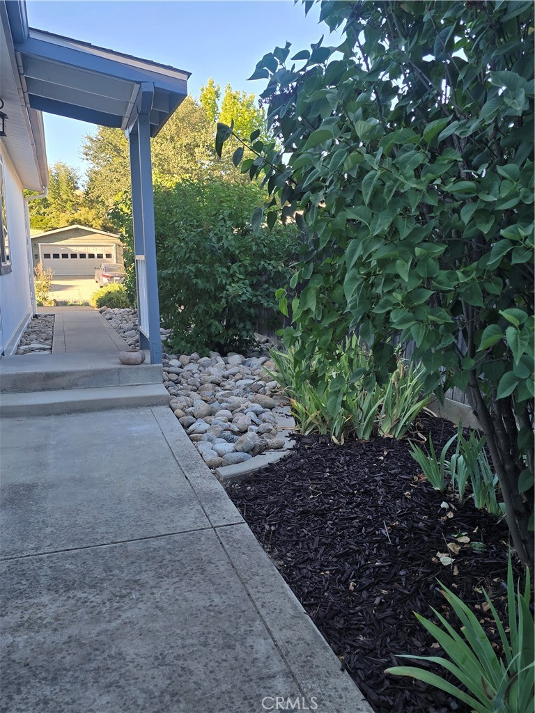 2510 Bridle Trail Property Photo 8