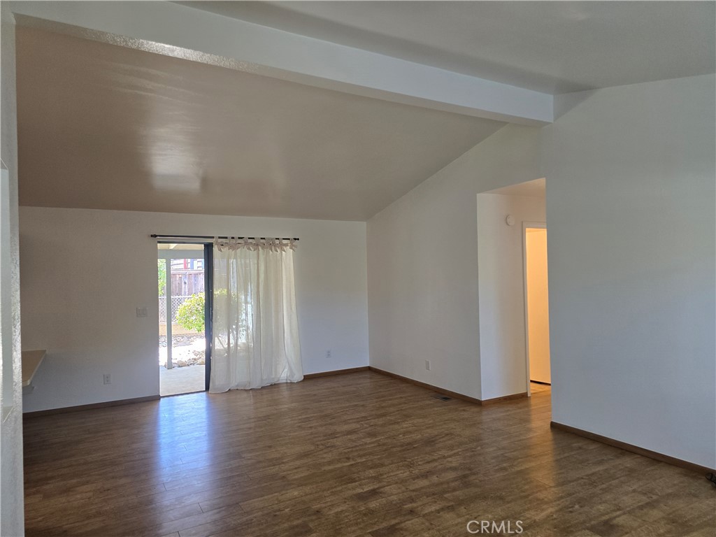 2510 Bridle Trail Property Photo 9
