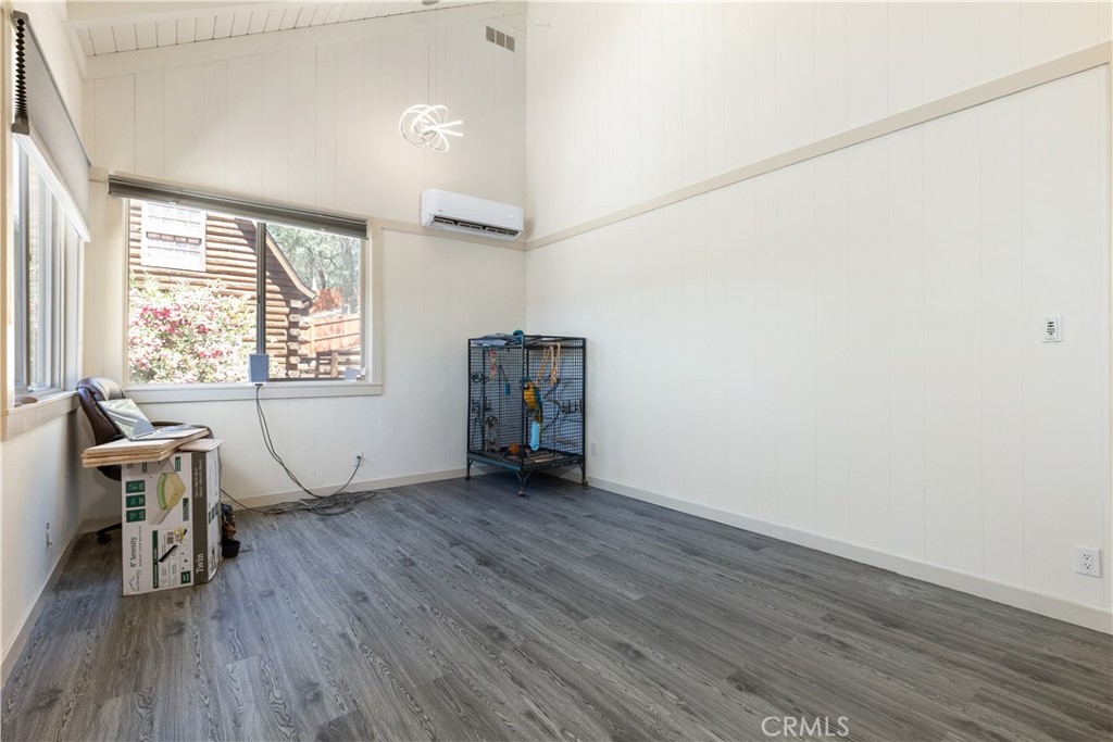 2778 Oak Shores Drive Property Photo 5