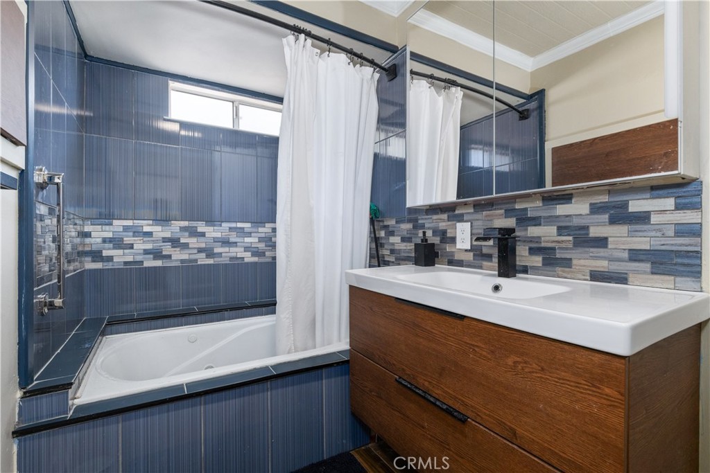 2778 Oak Shores Drive Property Photo 11