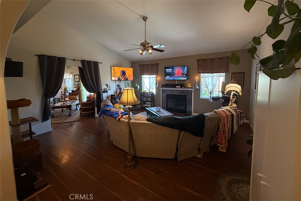 3198 Wood Property Photo 7