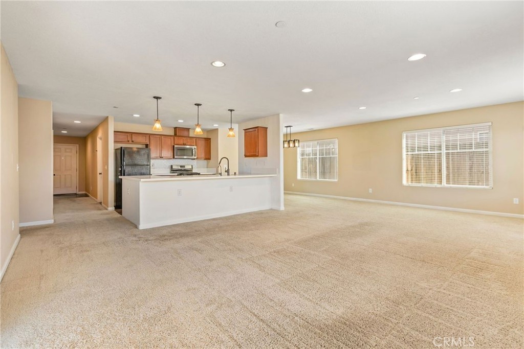810 Sebastian Court Property Photo 4