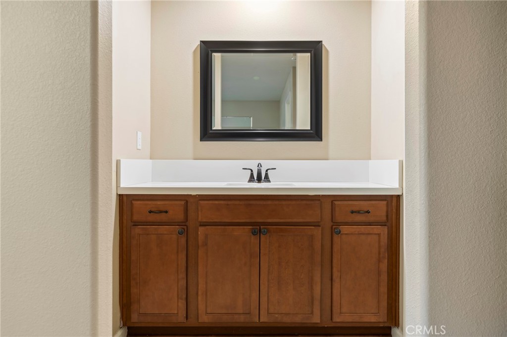 810 Sebastian Court Property Photo 12