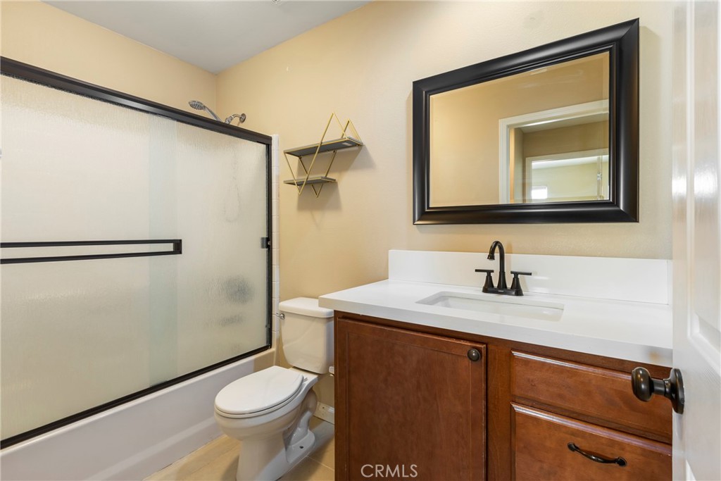 810 Sebastian Court Property Photo 27