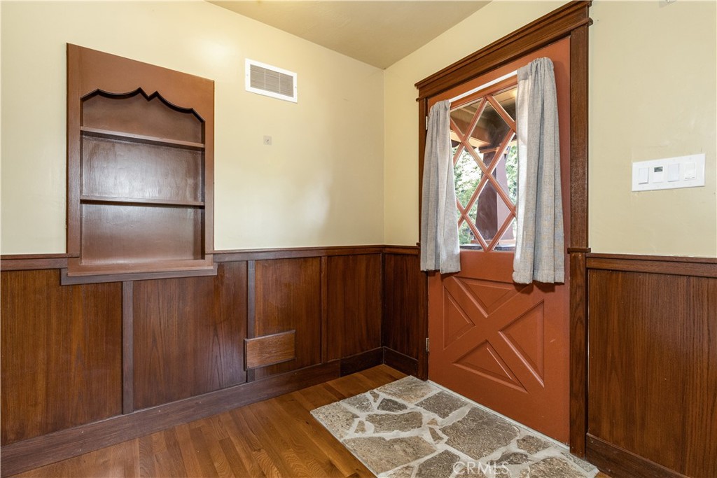 370 Pacific Avenue Property Photo 9