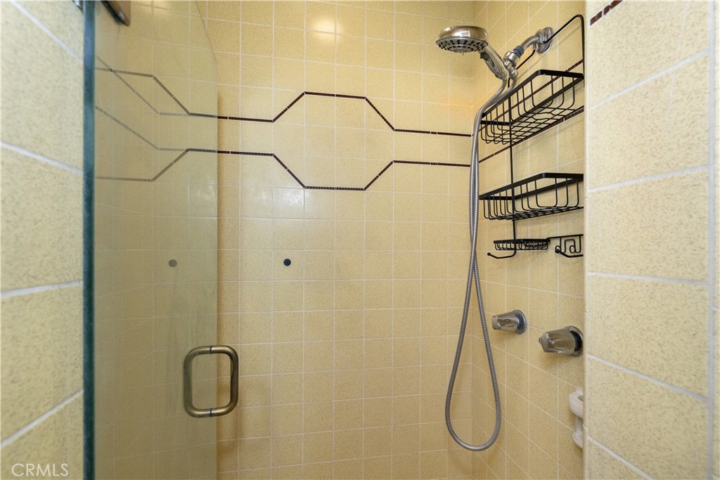 370 Pacific Avenue Property Photo 31