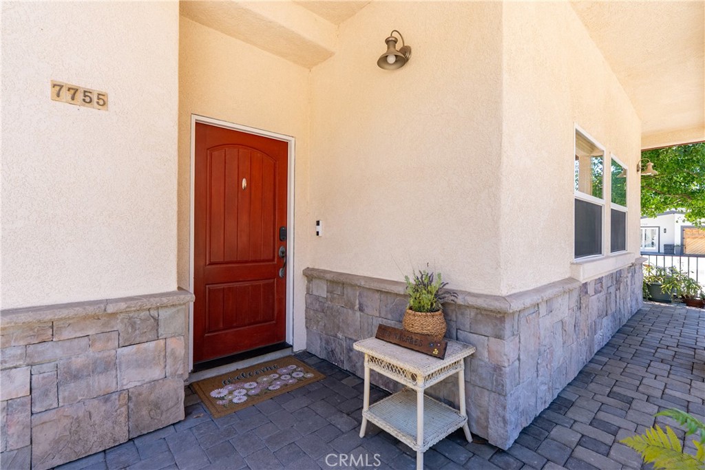 7755 Navajoa Property Photo 4
