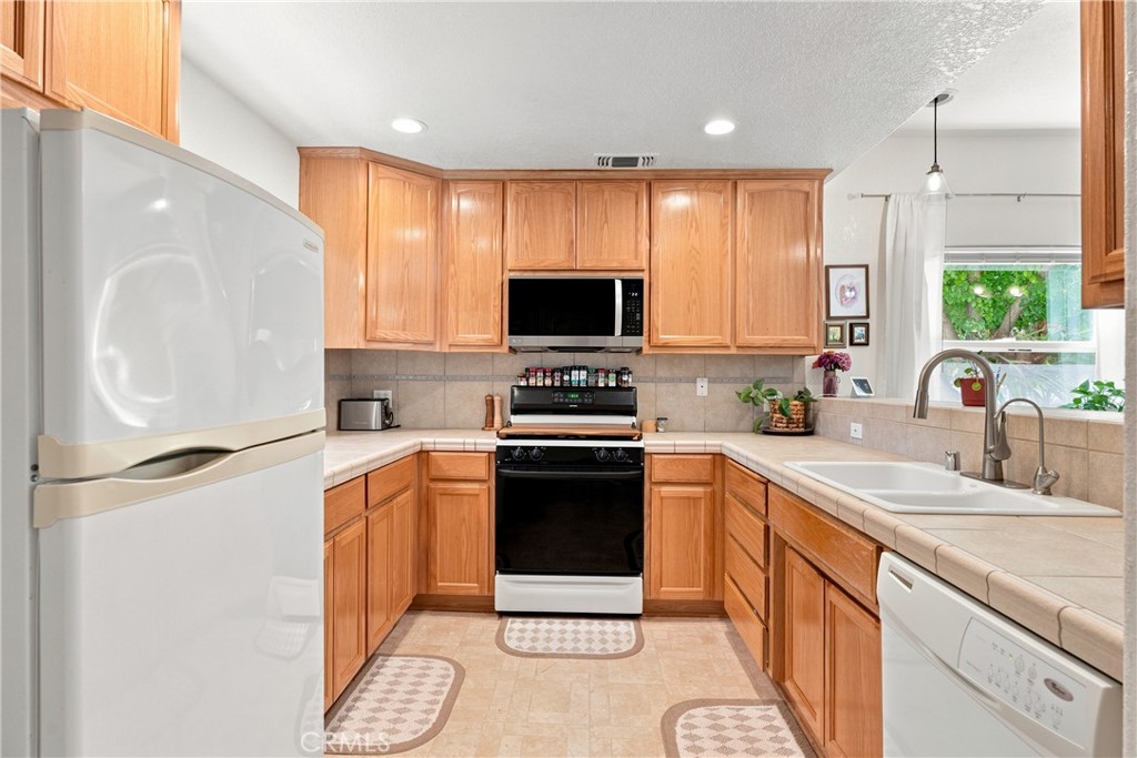 7755 Navajoa Property Photo 9