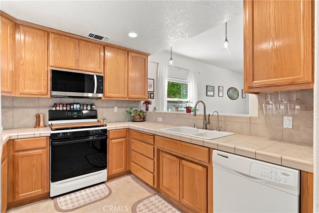 7755 Navajoa Property Photo 10