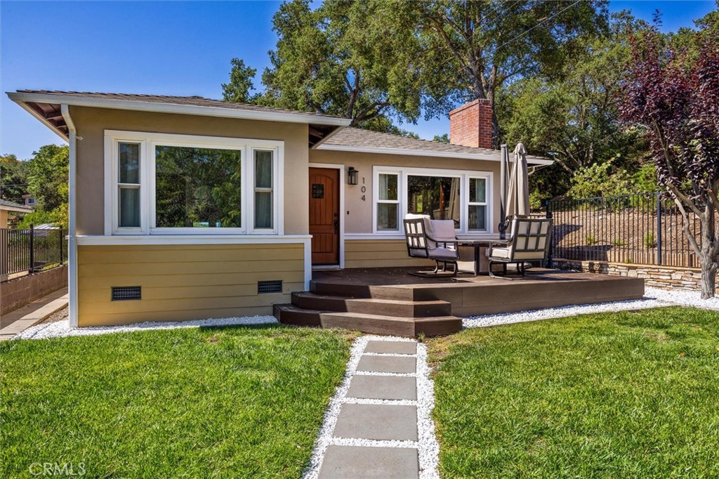 104 16th Property Photo 1