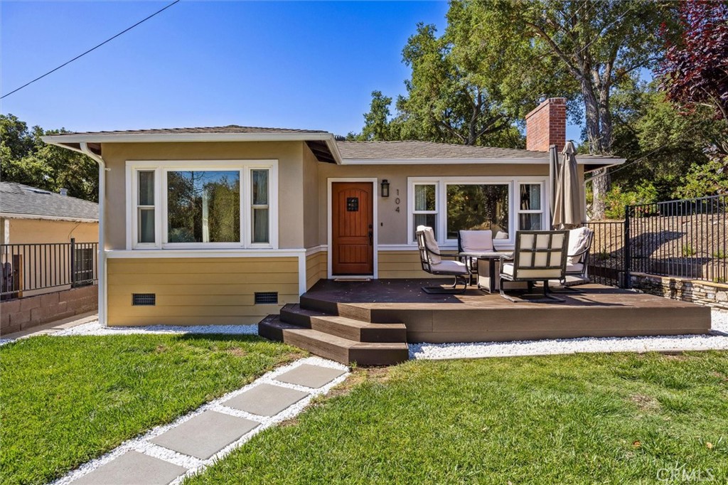 104 16th Property Photo 2