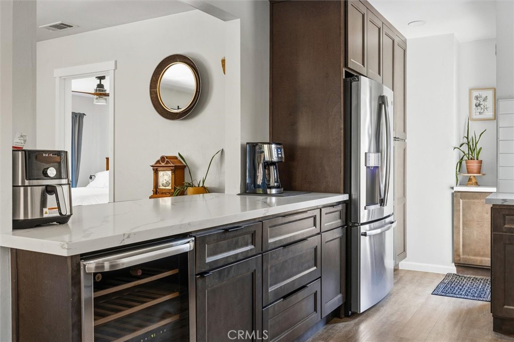 104 16th Property Photo 13