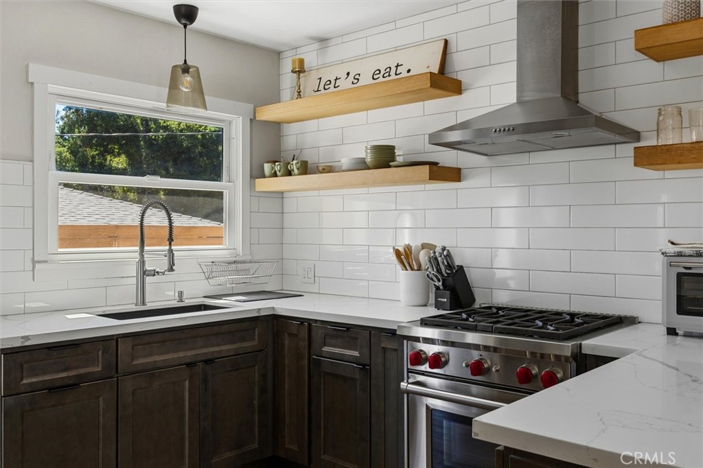 104 16th Property Photo 14