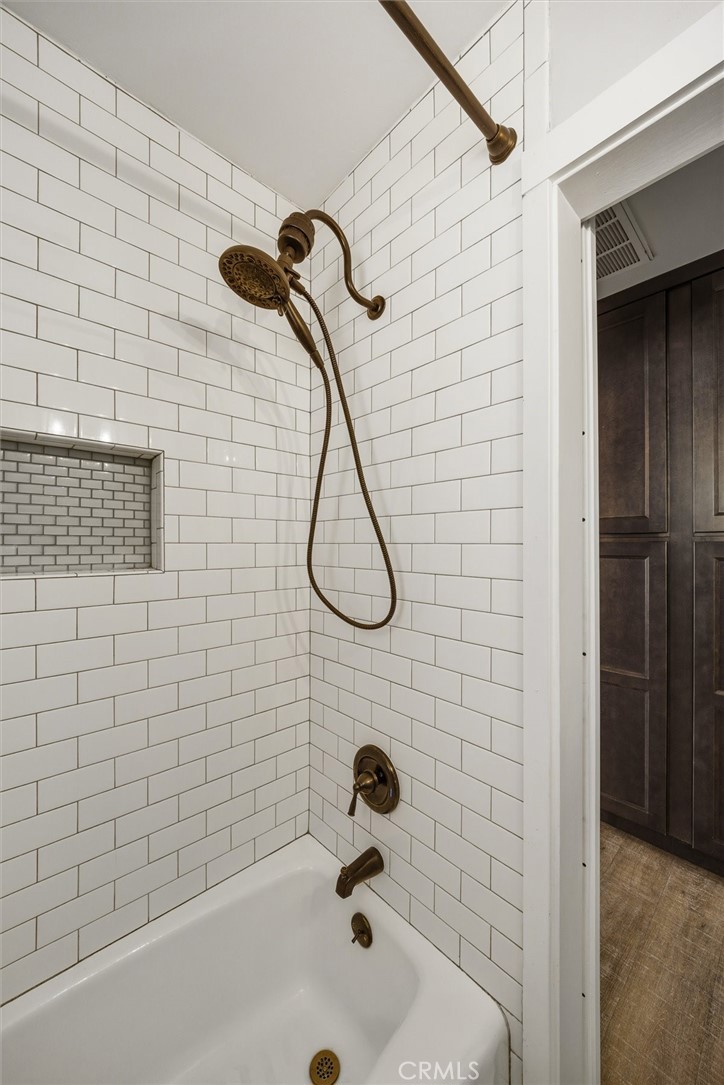 104 16th Property Photo 25