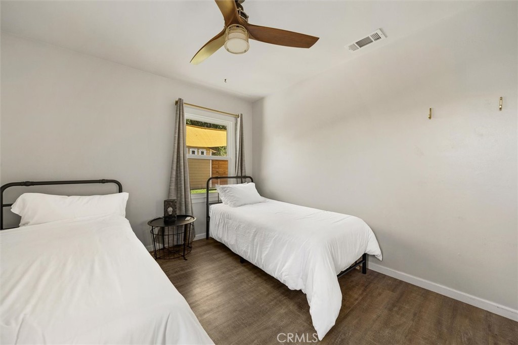 104 16th Property Photo 27