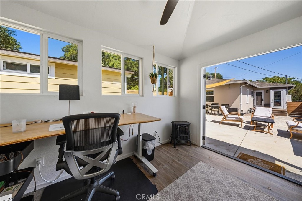 104 16th Property Photo 32