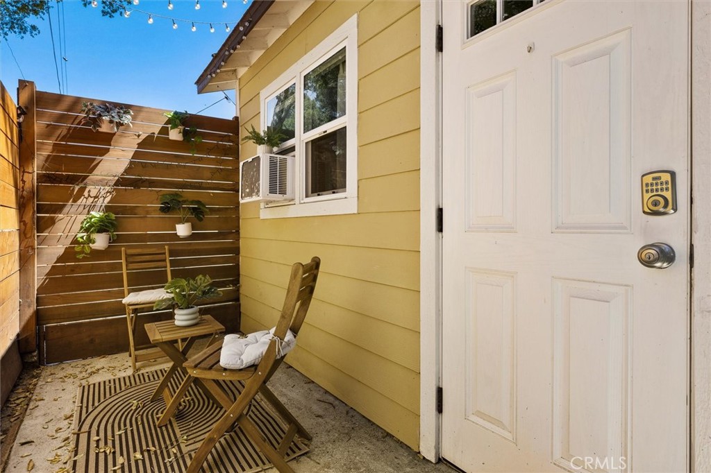 104 16th Property Photo 34