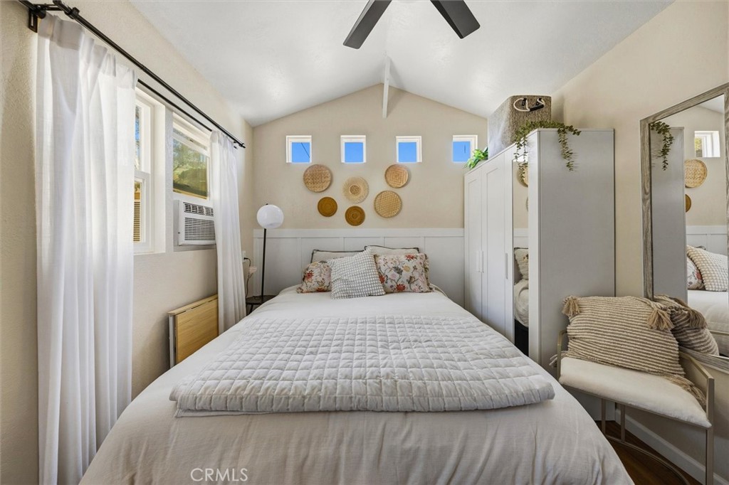 104 16th Property Photo 36