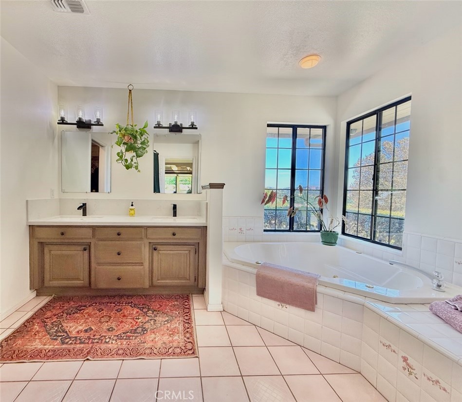 1380 Shane Property Photo 35