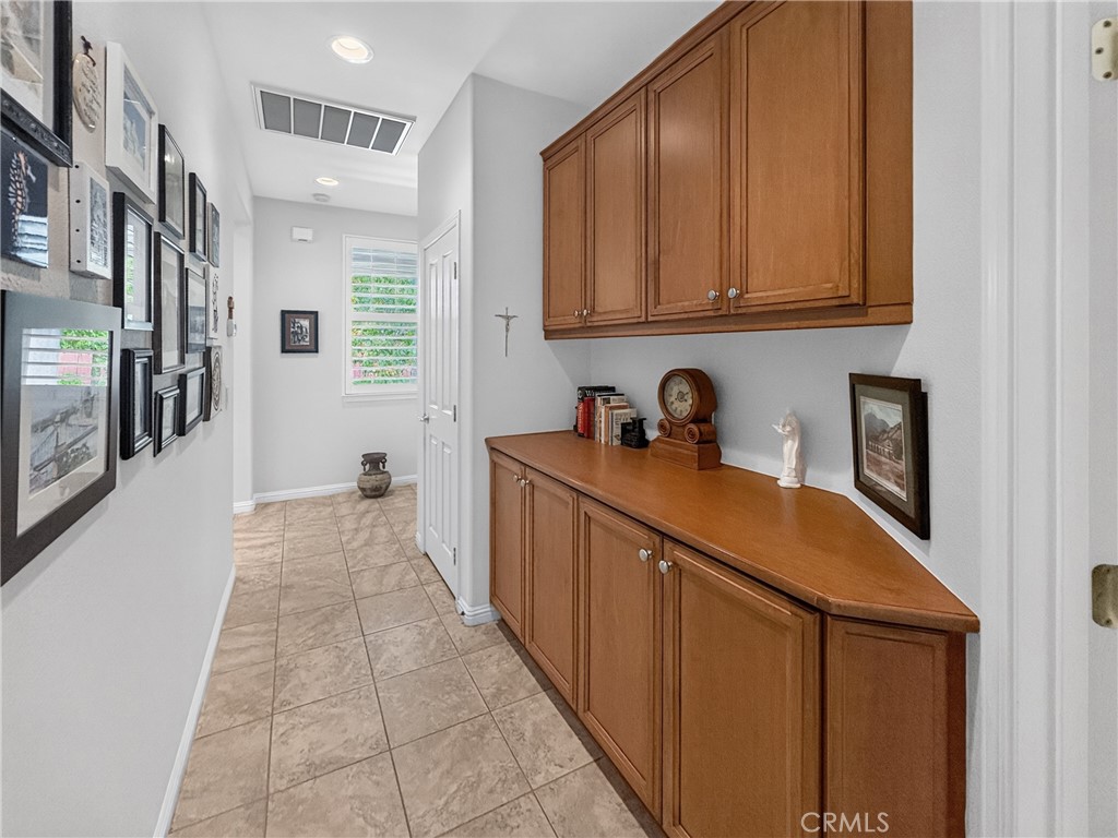 2450 Alameda Property Photo 14