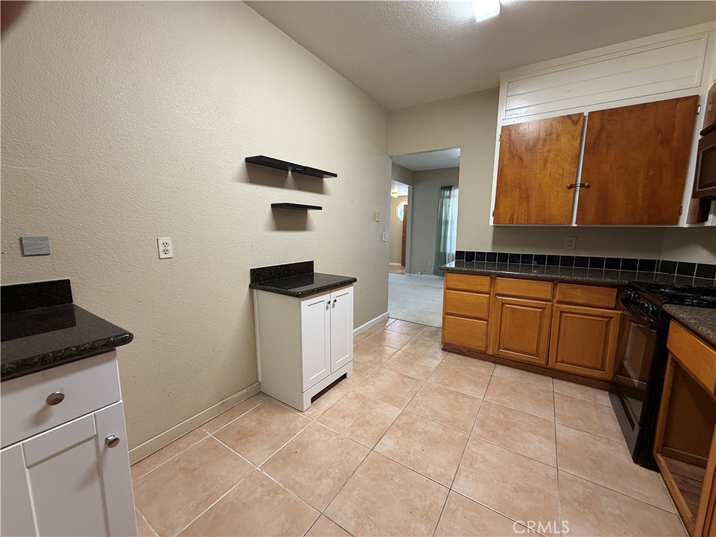 217 Cedar Property Photo 8