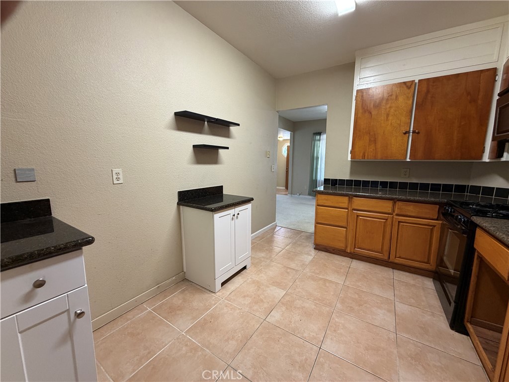 217 Cedar Property Photo 8