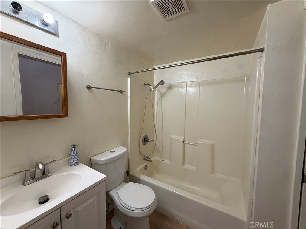 217 Cedar Property Photo 10