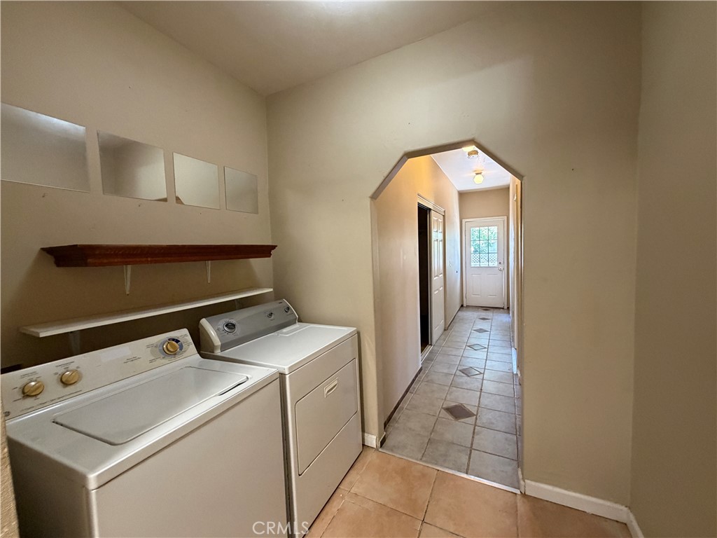 217 Cedar Property Photo 11