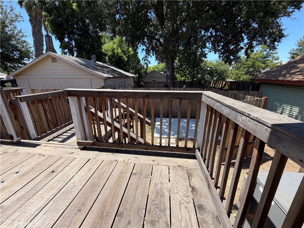 217 Cedar Property Photo 14