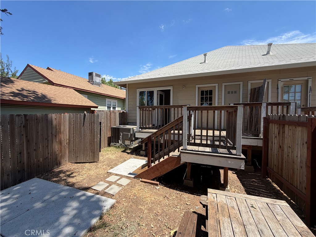 217 Cedar Property Photo 15