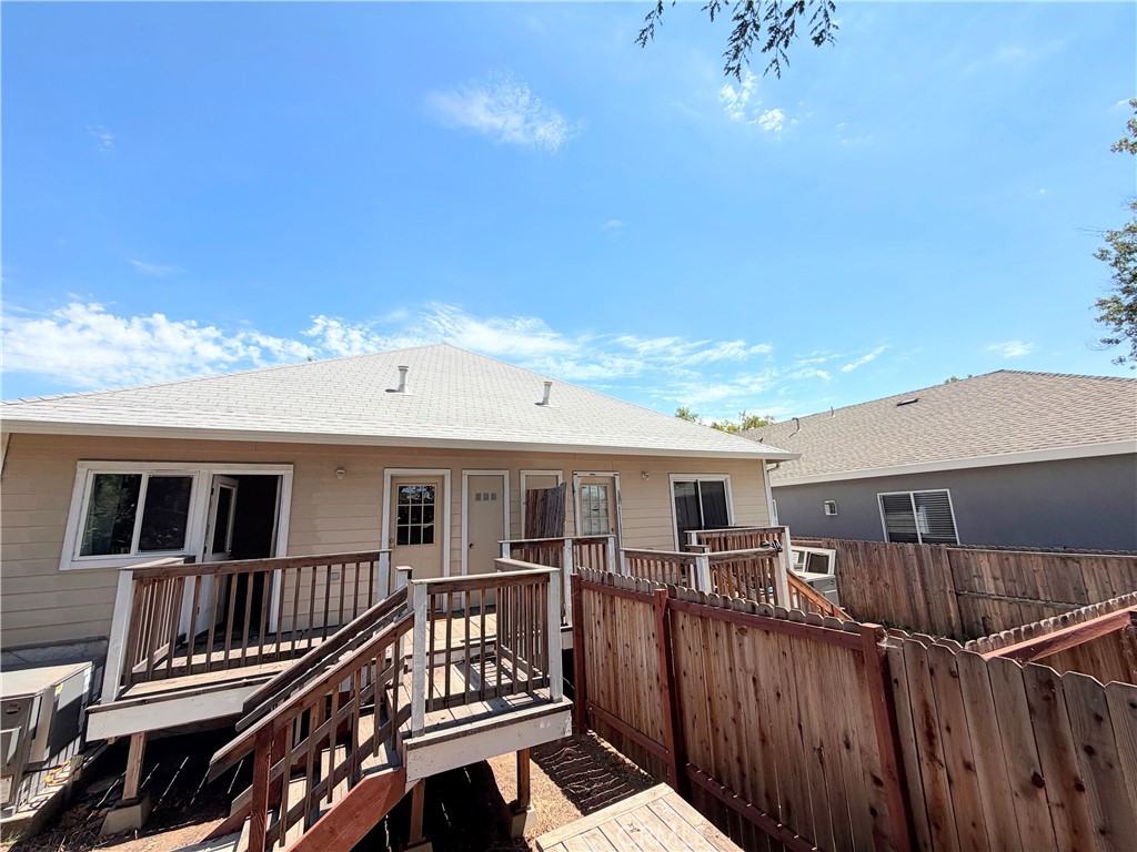 217 Cedar Property Photo 17