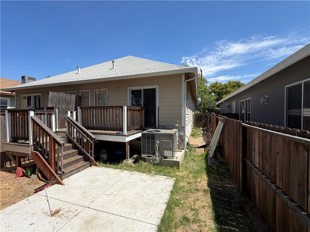 217 Cedar Property Photo 18