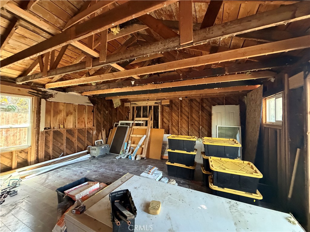 217 Cedar Property Photo 25
