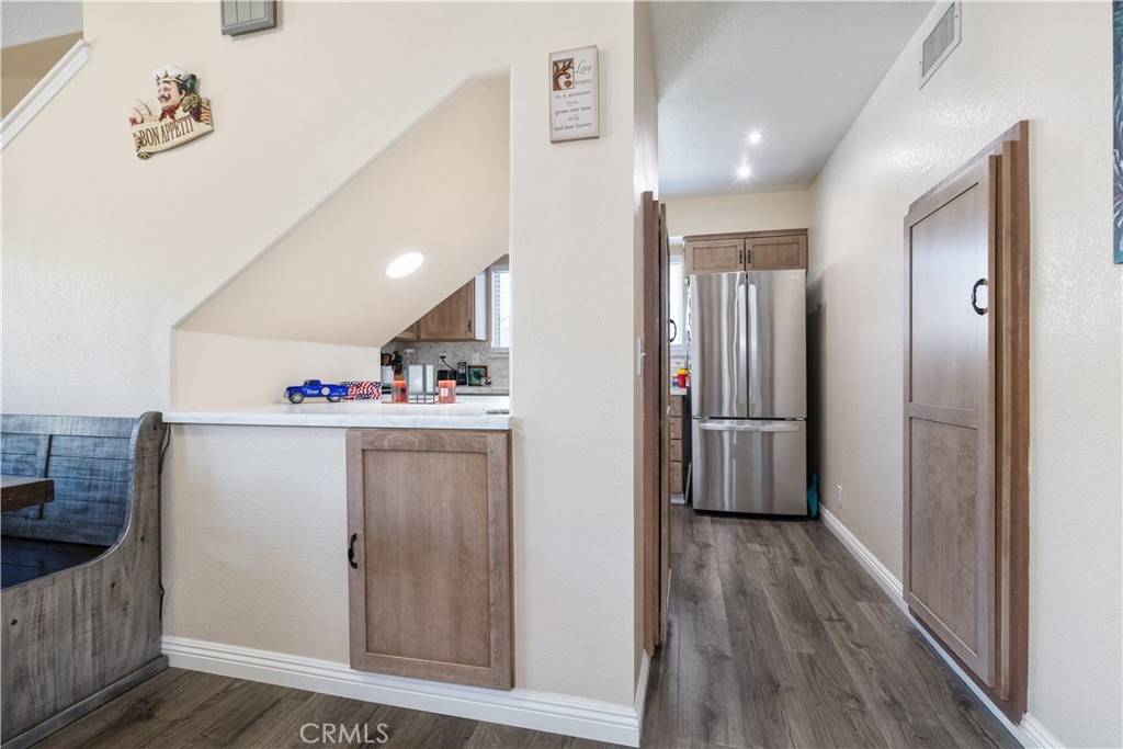9319 Musselman Drive Property Photo 13