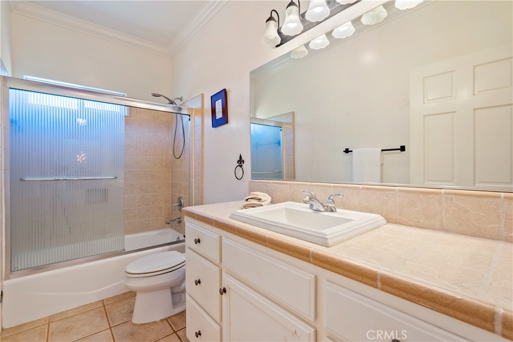 8580 Warren Property Photo 24