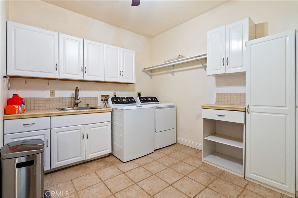 8580 Warren Property Photo 27