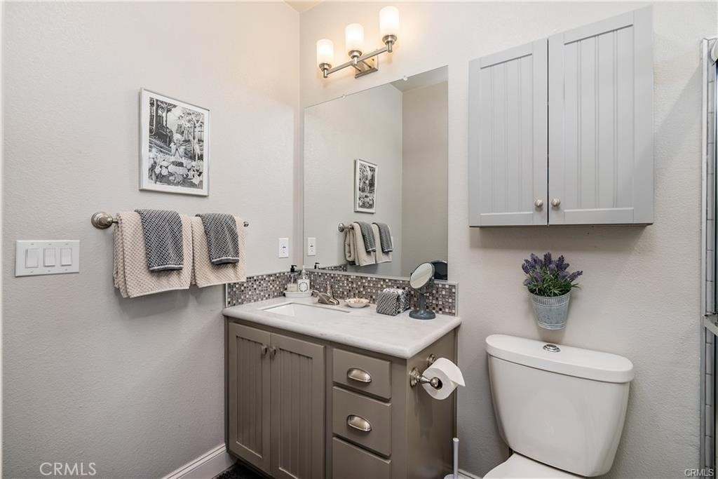 8580 Warren Property Photo 43