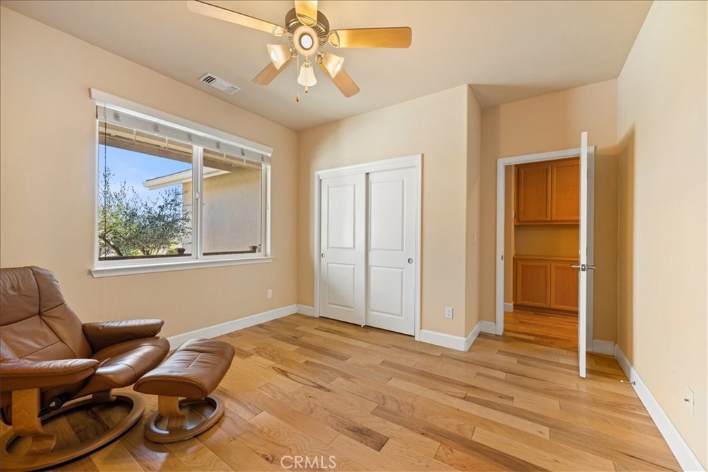 595 Red Cloud Property Photo 11
