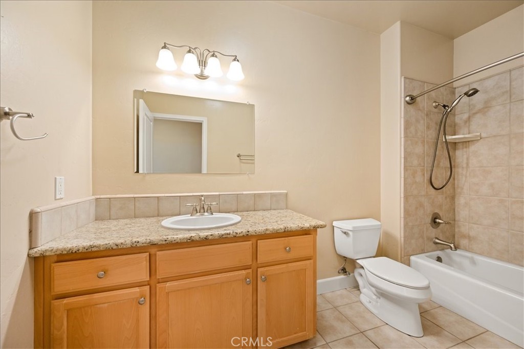 595 Red Cloud Property Photo 13