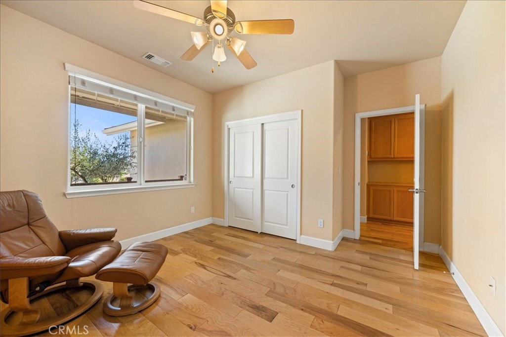 595 Red Cloud Property Photo 14