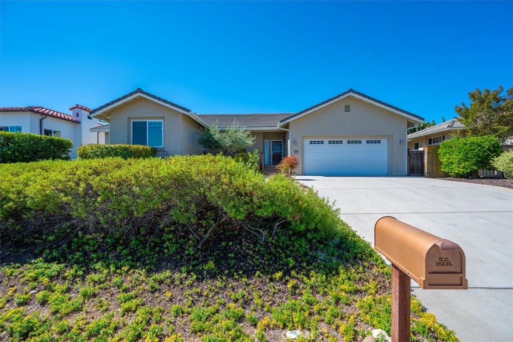 595 Red Cloud Property Photo 18