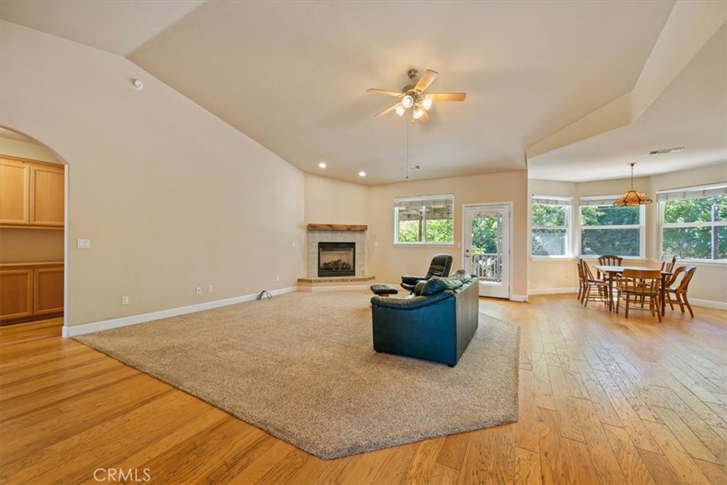 595 Red Cloud Property Photo 20