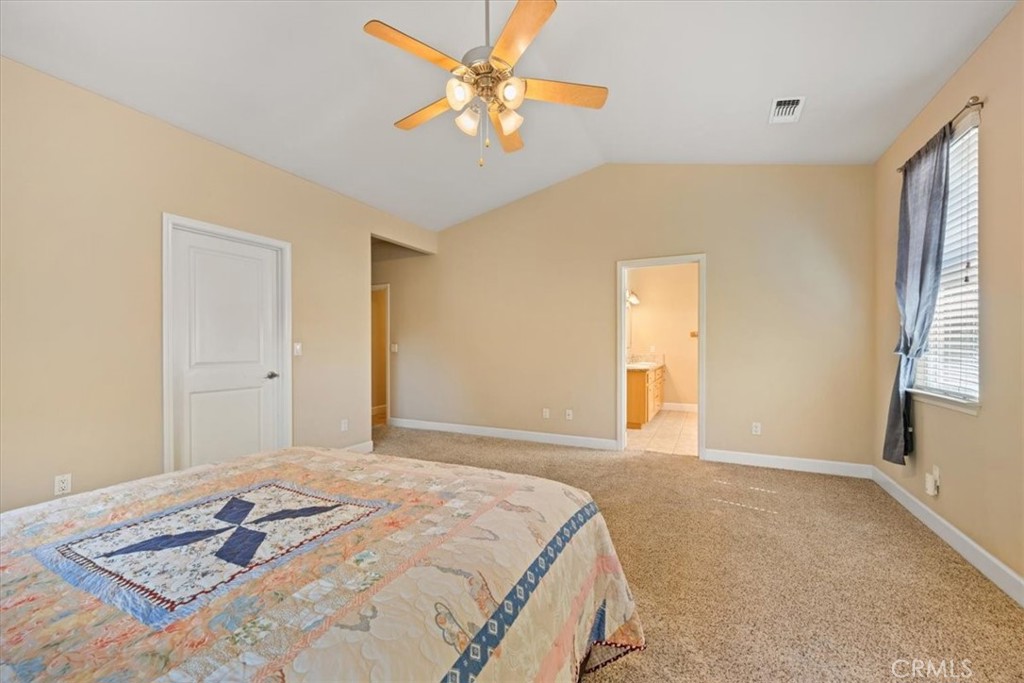 595 Red Cloud Property Photo 26